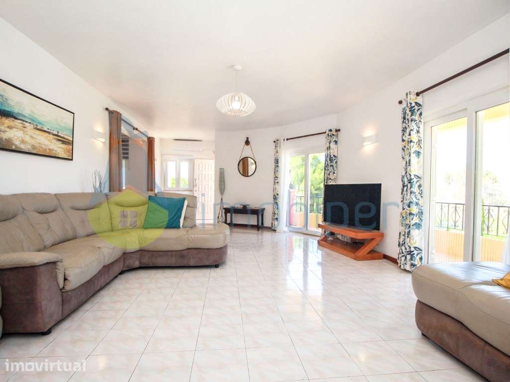 Moradia V3 com Piscina em Albufeira, Vale de Parra - Grande imagem: 2/33