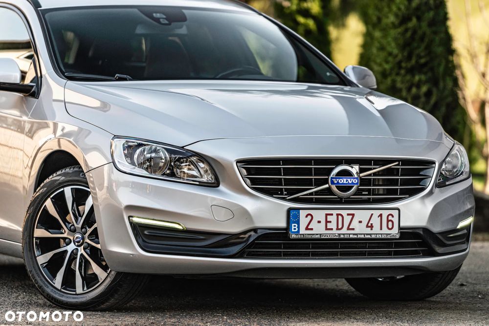 Volvo V60 D2 Geartronic Momentum - 11