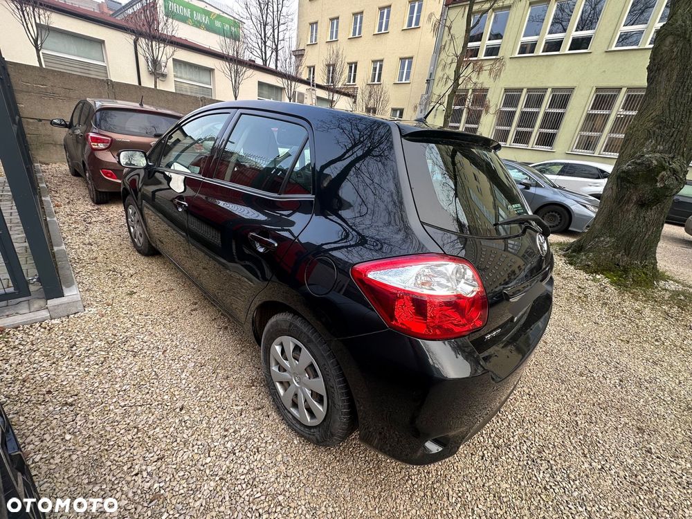 Toyota Auris 1.33 VVT-i Life - 4