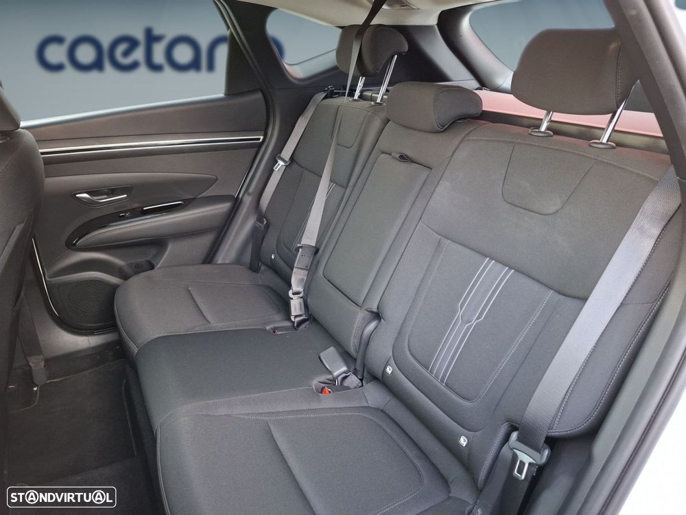 Hyundai Tucson 1.6 T-GDi Premium — fotografia 14