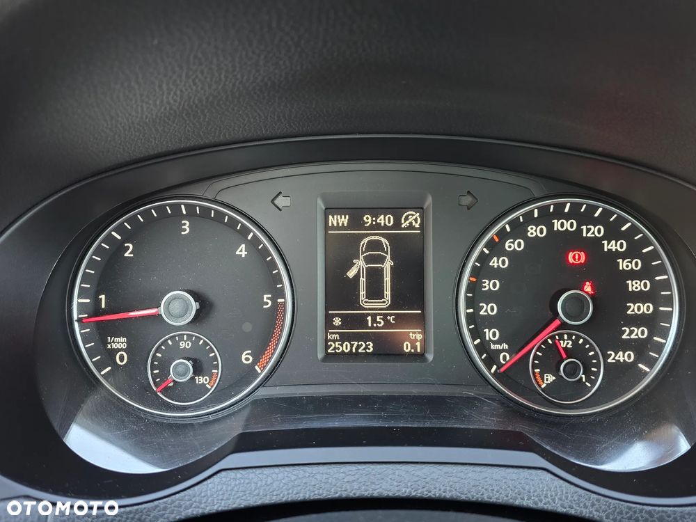 Volkswagen Sharan 2.0 TDI DPF Highline - 12
