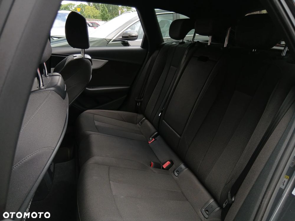 Audi A4 Avant 35 TFSI mHEV Advanced S tronic - 23