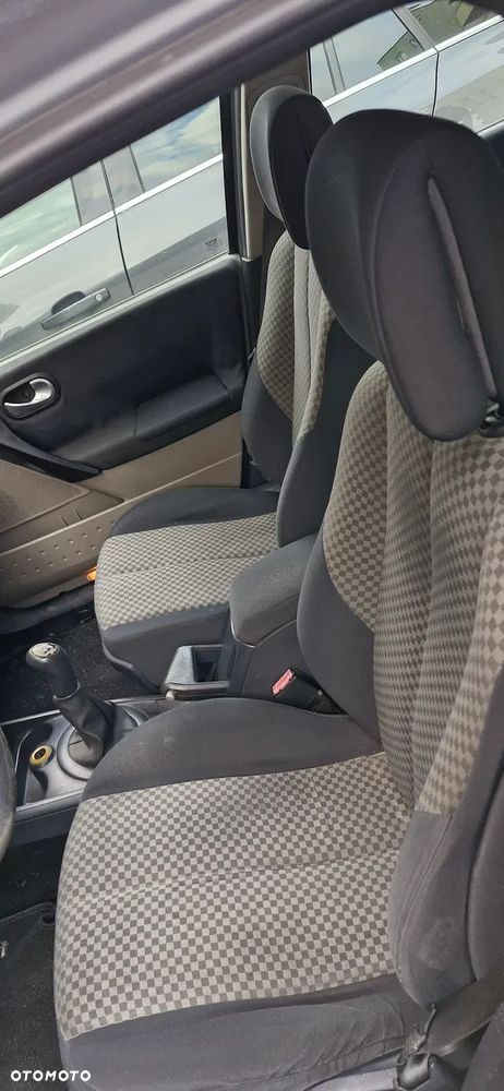 Renault Megane 1.4 16V Authentique - 6