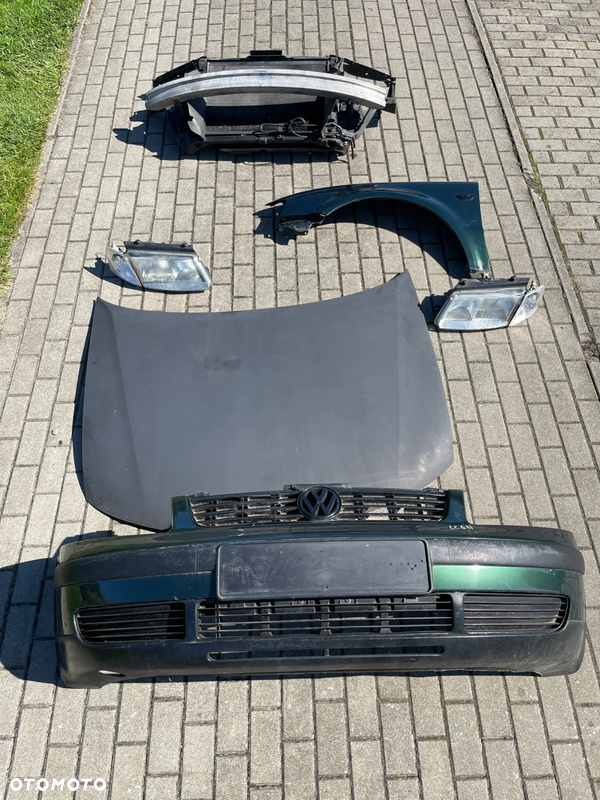VW PASSAT B5 96-00 KLAPA LAMPA zderzak TYŁ TYLNA lewa prawa kombi LC6N