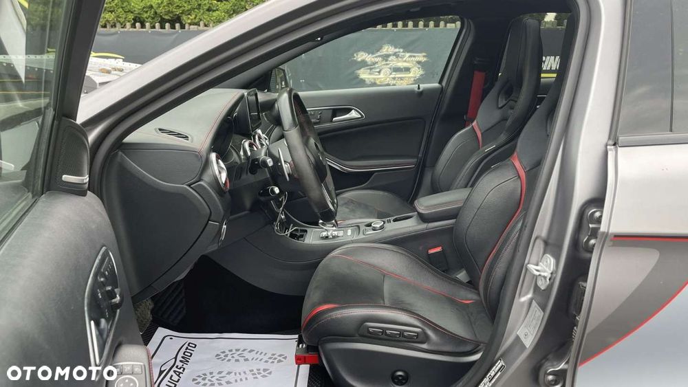 Mercedes-Benz GLA - 19