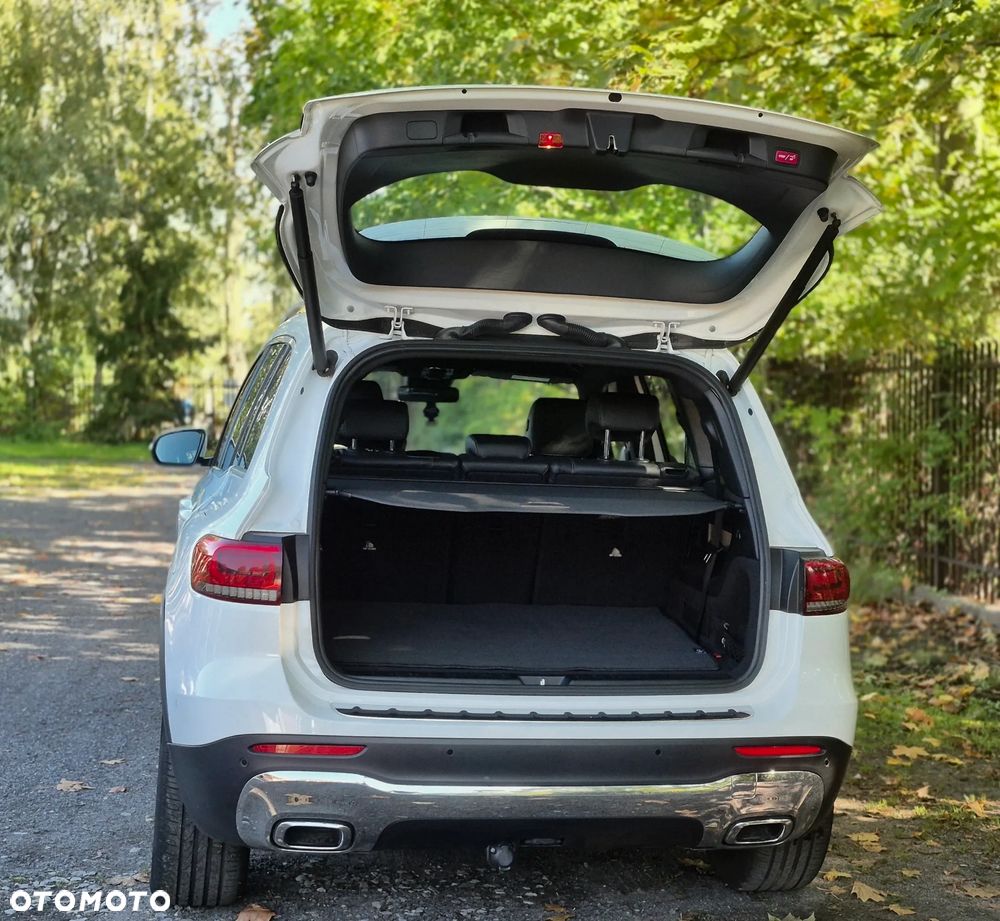 Mercedes-Benz GLB 200 7G-DCT - 4