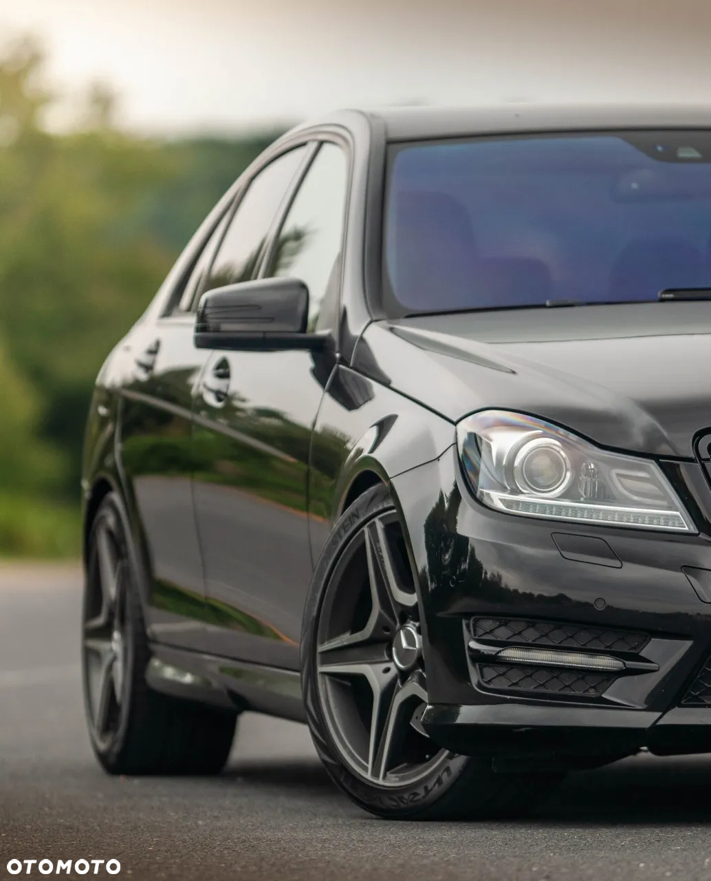 Mercedes-Benz Klasa C 350 CDI DPF (BlueEFFICIENCY) 7G-TRONIC Avantgarde - 4