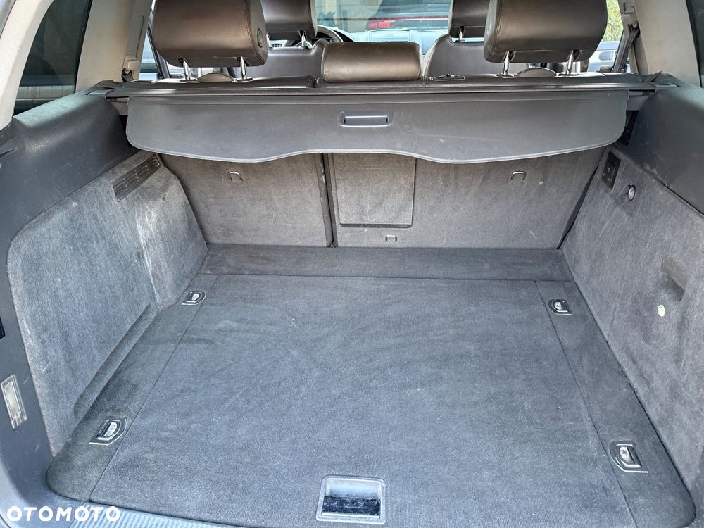 Volkswagen Touareg 3.0 V6 TDI DPF Automatik Individual - 27