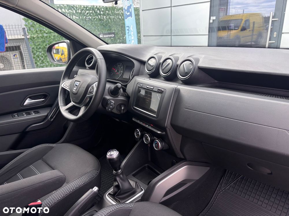 Dacia Duster 1.6 SCe Prestige - 11