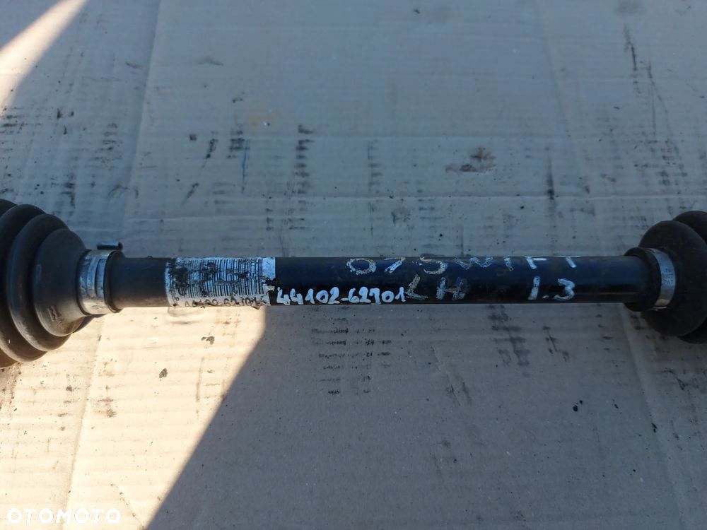 Półoś lewa krótka Suzuki Swift 1.3 '07r 44102-62J01 - 3
