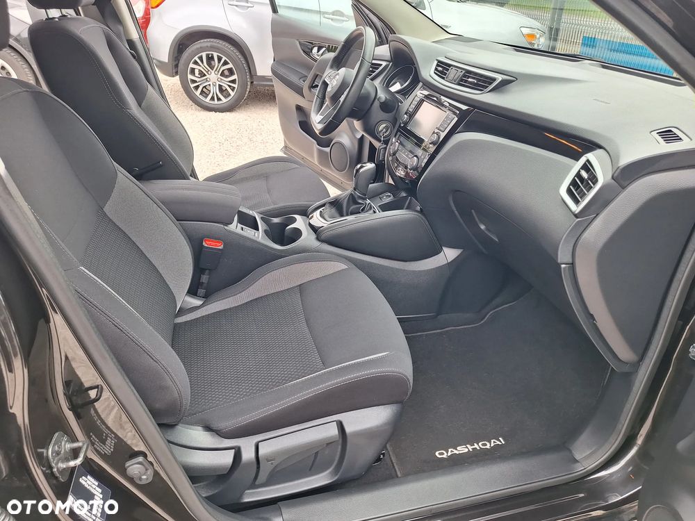 Nissan Qashqai 1.2 DIG-T Tekna Xtronic - 8