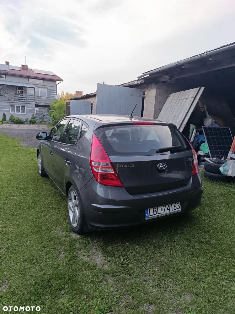 Hyundai i30 1.4 Base - 9