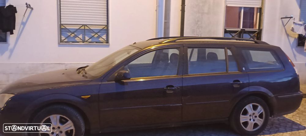 Ford Mondeo SW 2.0 TDdi Ghia - 2