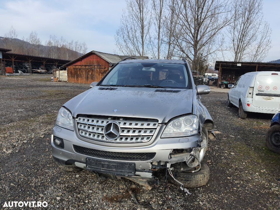 Motor  Mercedes ML 320  3.0 CTDI 6v an 2007 avariat - 3