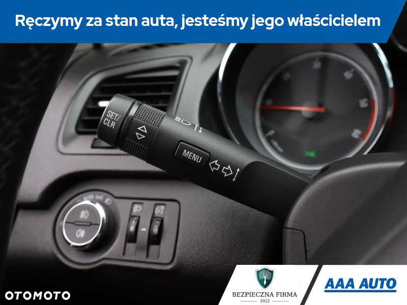 Opel Insignia - 16