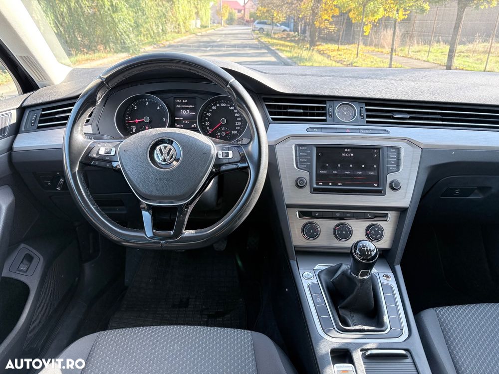 Volkswagen Passat - 10