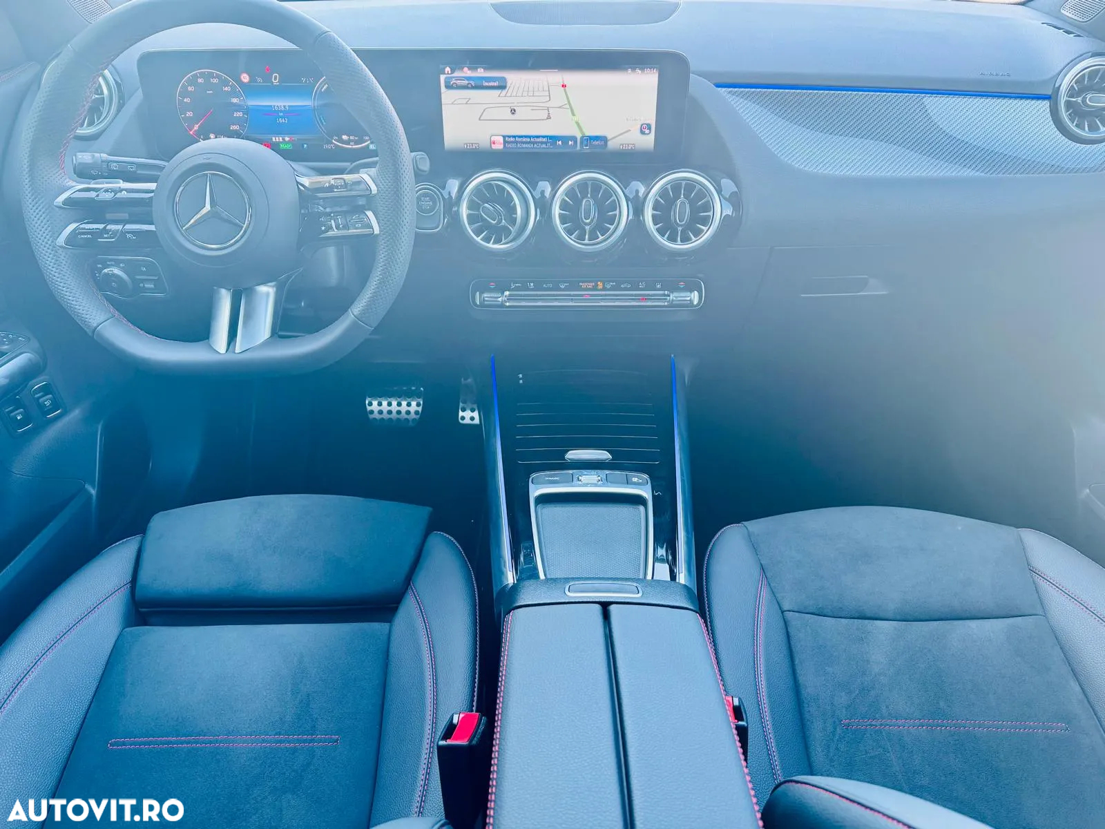 Mercedes-Benz GLA - 11