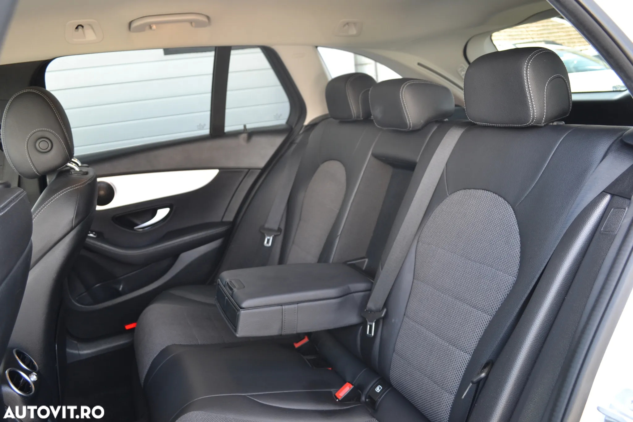 Mercedes-Benz C 220 d T 9G-TRONIC Avantgarde - 11