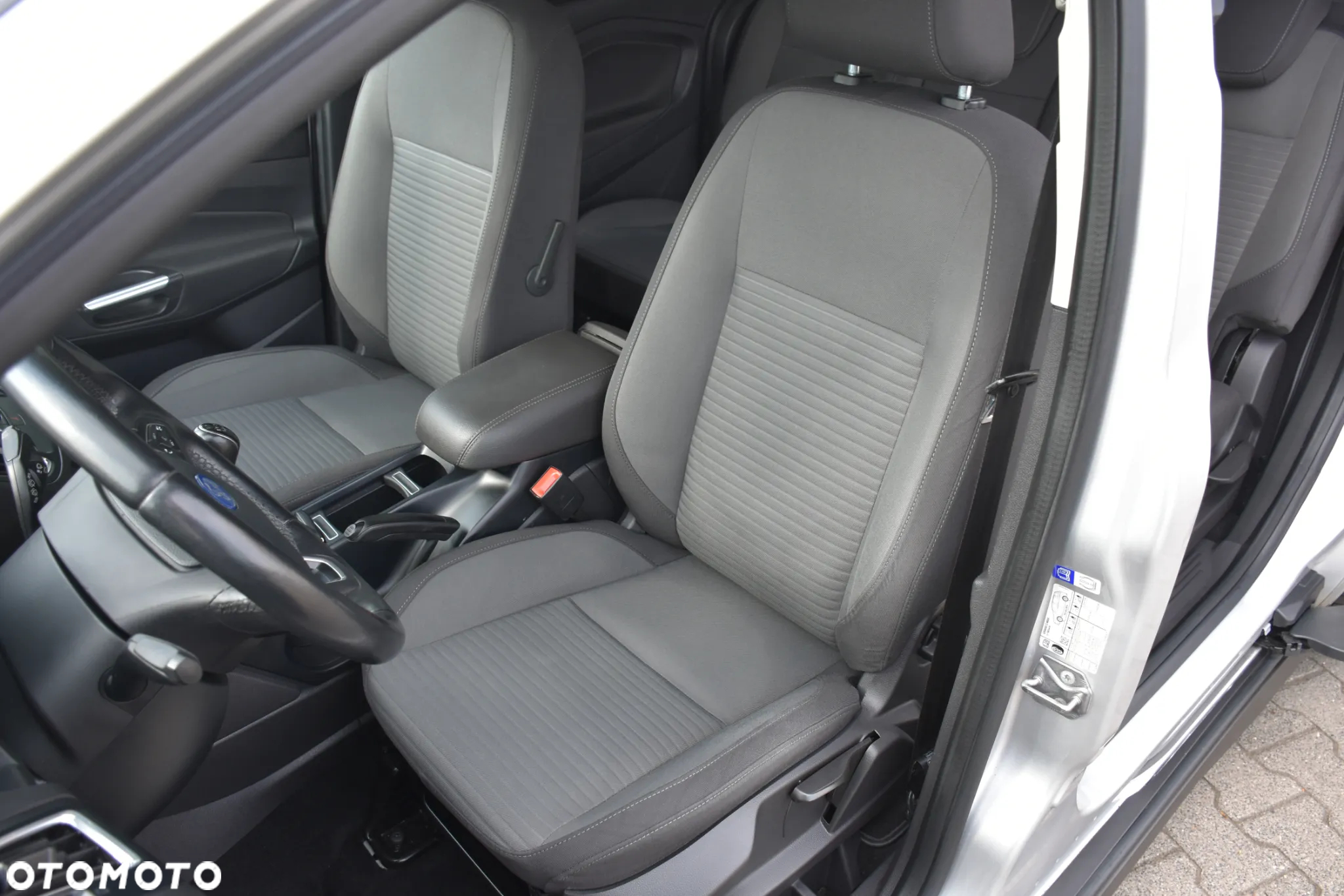 Ford Grand C-MAX Gr 1.5 TDCi Titanium - 17