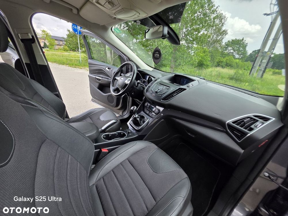 Ford Kuga 2.0 TDCi 4x4 Titanium - 25