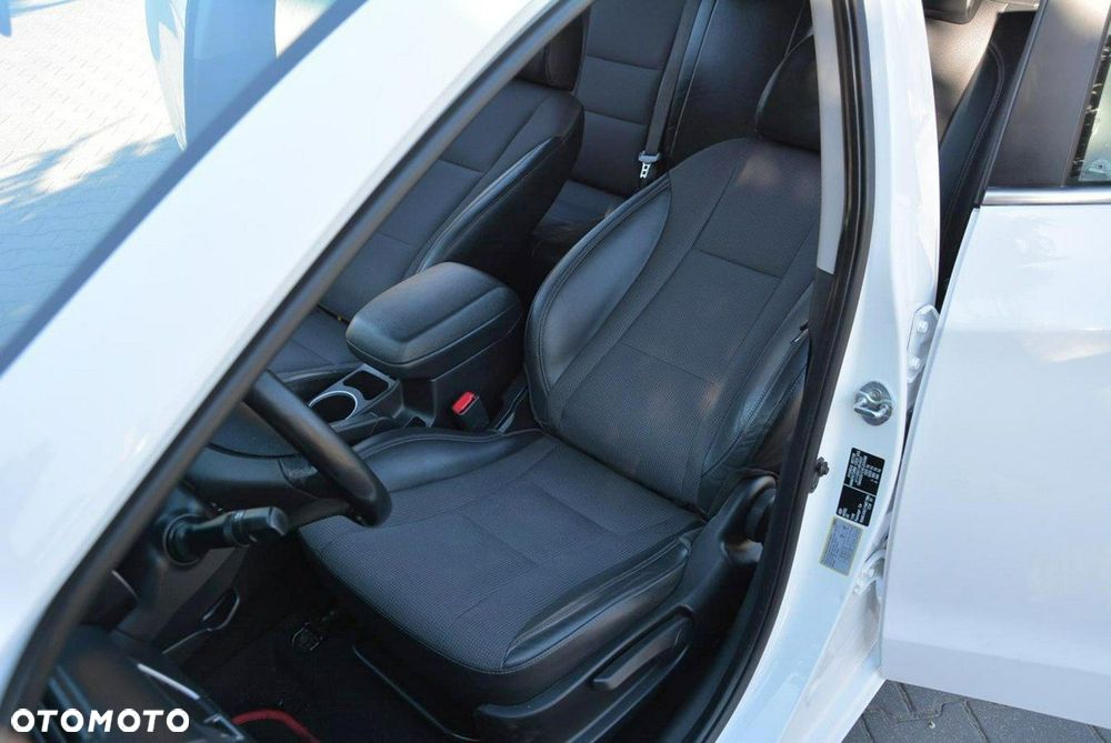 Hyundai i30 1.6 GDI BlueDrive Premium - 19