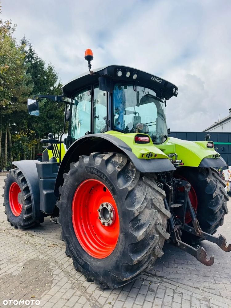 Claas Arion 650 - 10