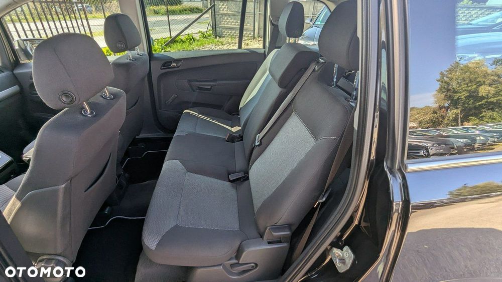Opel Zafira - 15