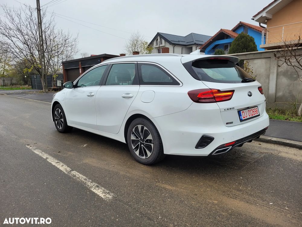 Kia Ceed SW 1.6 GDI DCT OPF Plug-in-Hybrid Spirit - 4