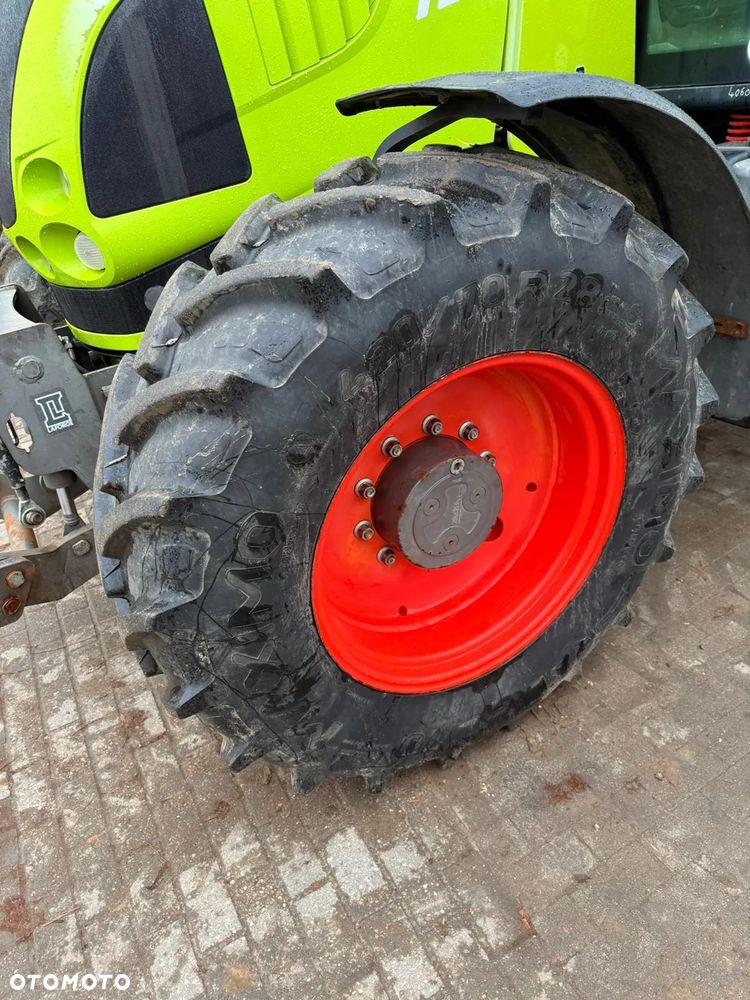 Claas Arion 620 - 13