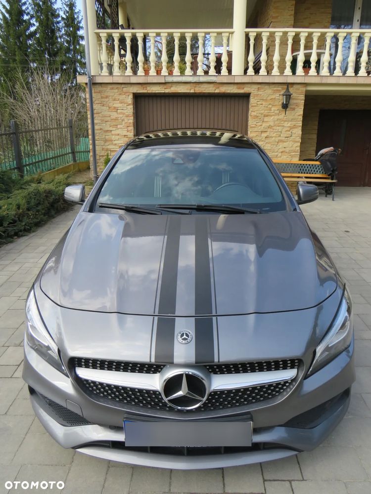 Mercedes-Benz CLA 180 7G-DCT - 10