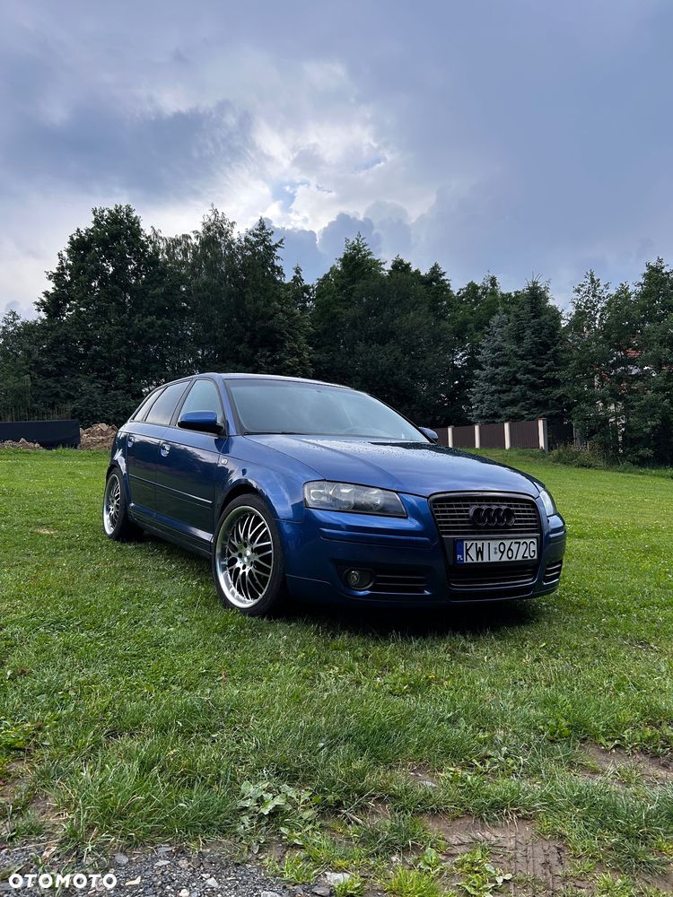 Audi A3 Sportback - 1