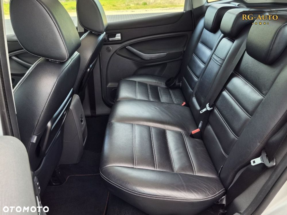 Ford Kuga - 33