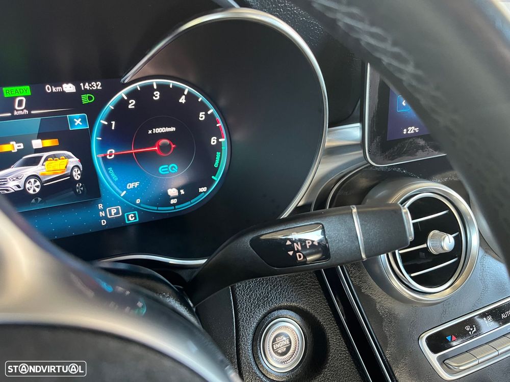 Mercedes-Benz GLC 300 de 4Matic 9G-TRONIC AMG Line - 25