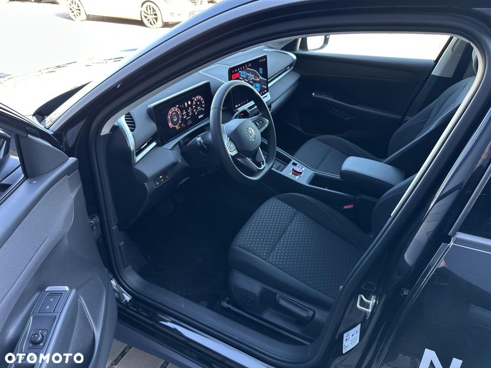 Volkswagen T-Roc - 28