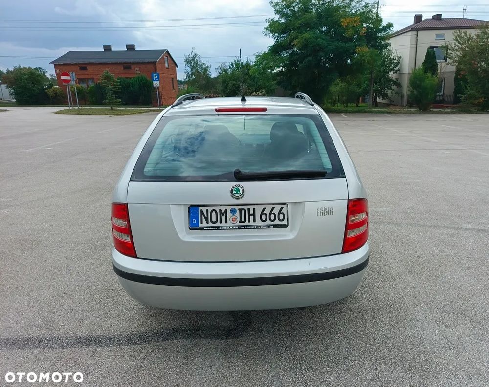 Skoda Fabia 1.4 16V Combi Elegance - 10