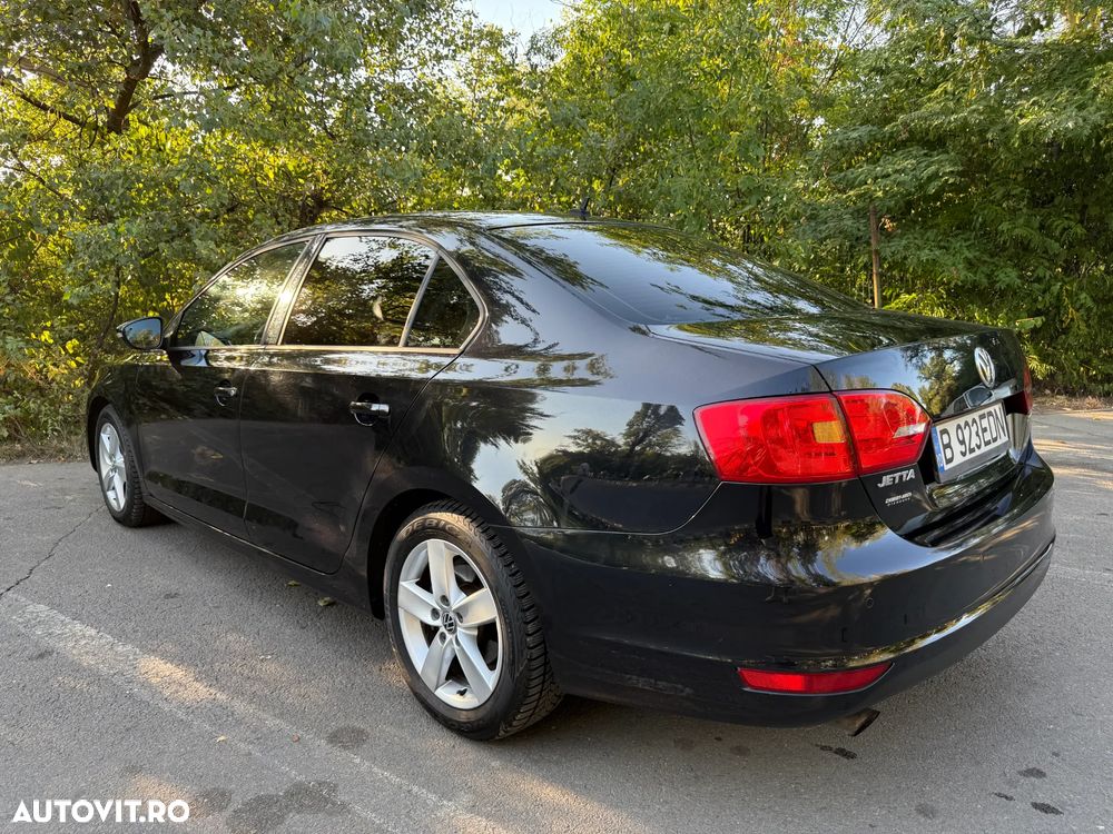 Volkswagen Jetta 1.2 TSI Comfortline - 18