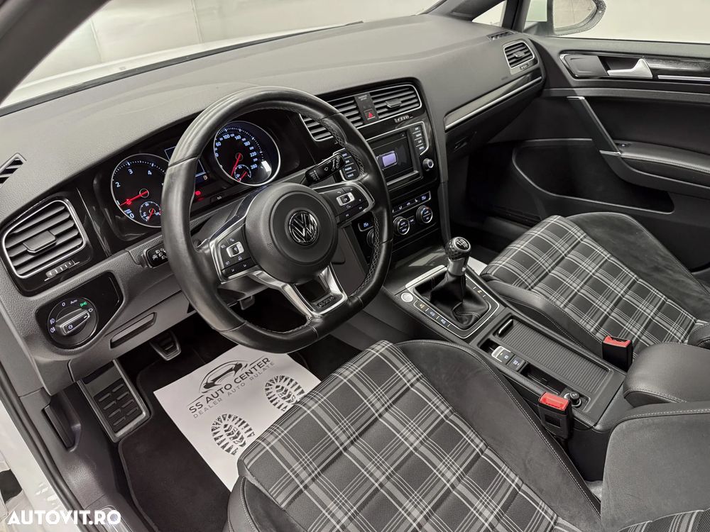 Volkswagen Golf GTD BlueMotion Technology - 23