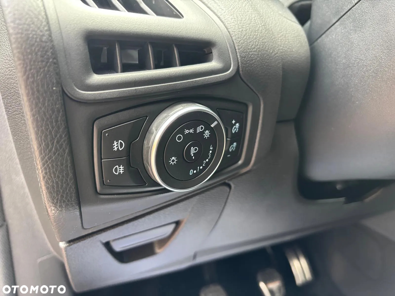 Ford Focus 1.0 EcoBoost ST-Line Black ASS - 34