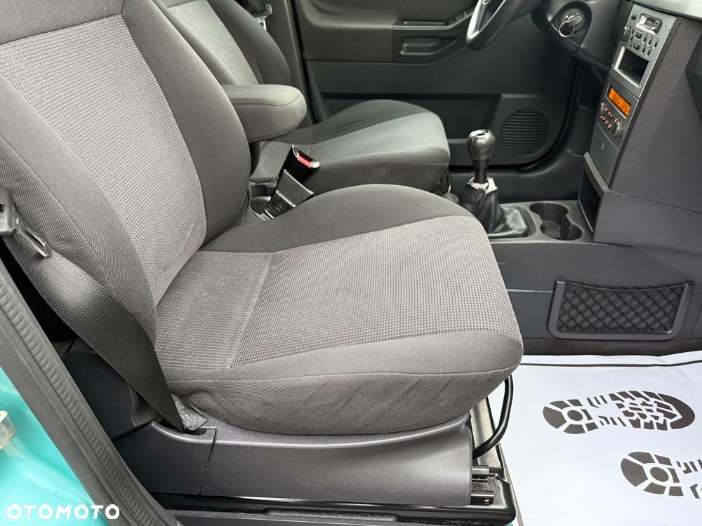 Opel Meriva 1.6 (Essentia) - 28