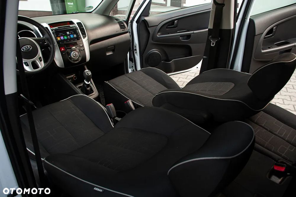 Kia Venga 1.4 CVVT Titanium Collection - 24