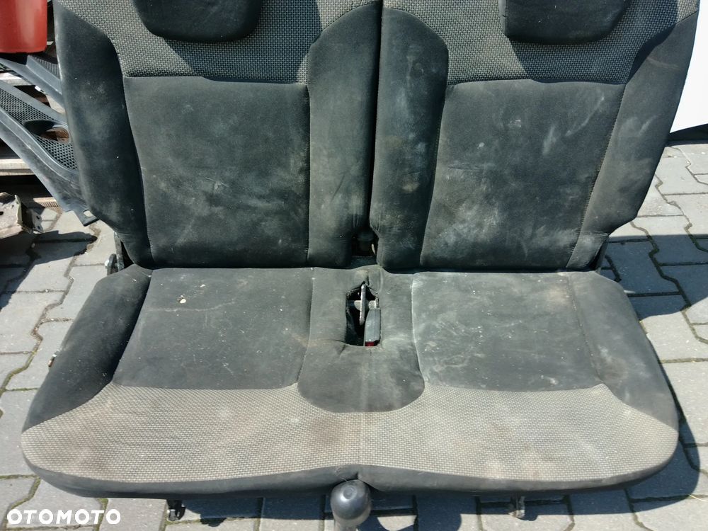 DACIA LODGY FOTEL KANAPA 3 RZAD TANIA DO ODSWIERZENIA ROWNIEZ INNE CZESCI PYTAC - 6