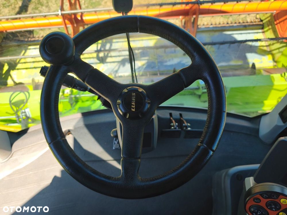 Claas Tucano 832 - 32