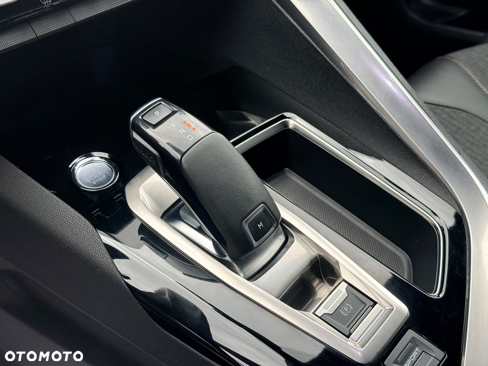 Peugeot 3008 BlueHDi 130 Stop & Start EAT8 GT - 33