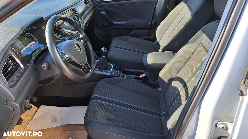 Volkswagen T-Roc 1.5 TSI Design - 12
