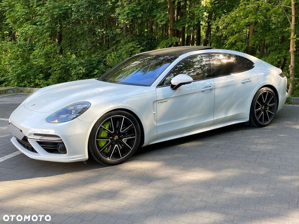 Porsche Panamera - 5