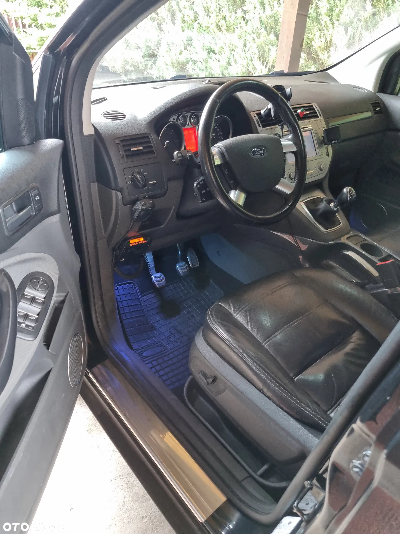 Ford Kuga 2.0 TDCi 4x4 Titanium - 30