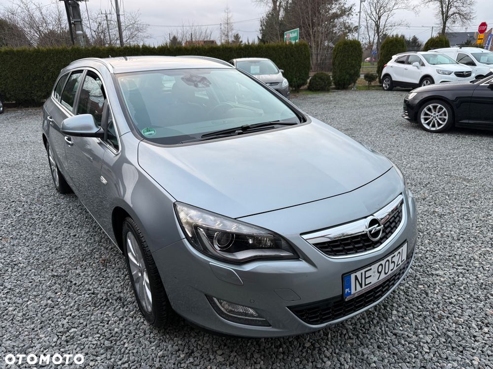 Opel Astra 2.0 CDTI DPF Design Edition - 14