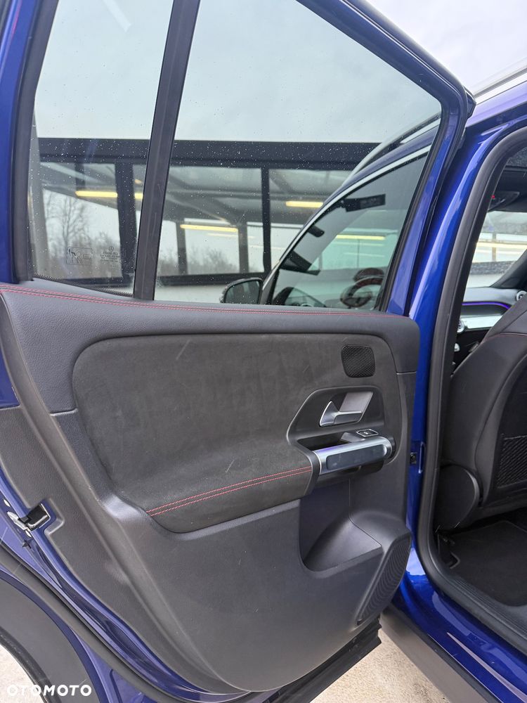 Mercedes-Benz GLB 220 d 4Matic 8G-DCT AMG Line - 19