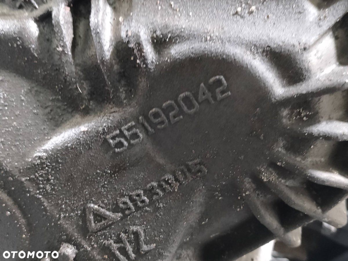 SKRZYNIA BIEGÓW MANUALNA OPEL ASTRA H M32   55192042 1.9 CDTI - 10