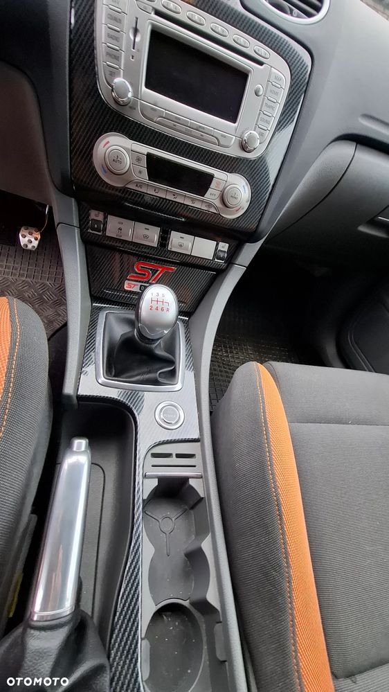 Ford Focus ST - 22